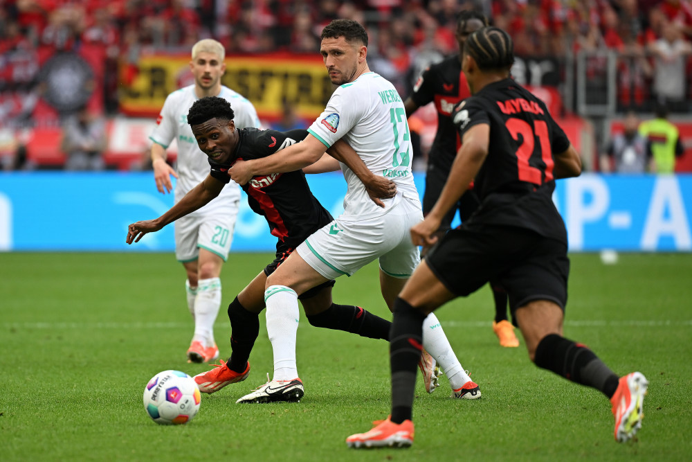 包含赛地聚焦——德甲冲刺阶段热度飙升,广州队强势反弹,球迷炸锅,团队化学反应显著的词条 包含赛地聚焦——德甲冲刺阶段热度飙升,广州队强势反弹,球迷炸锅,团队化学反应显著的词条